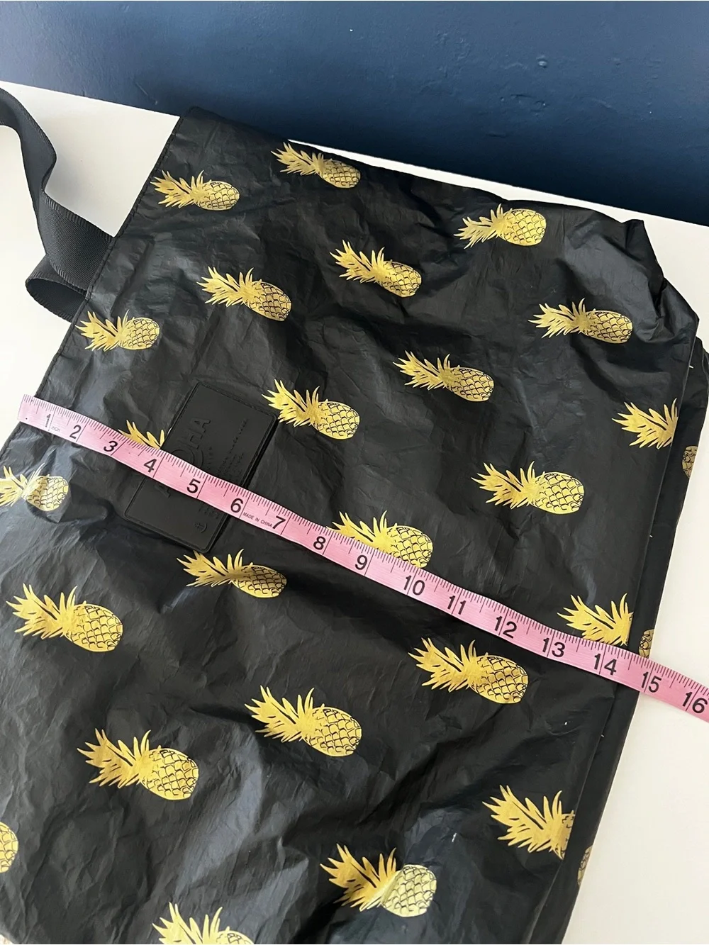 ALOHA Collection Day Tripper Bag Pineapple Royale